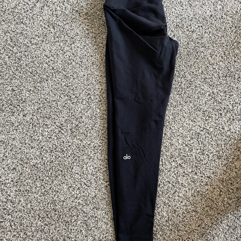 alo black leggings